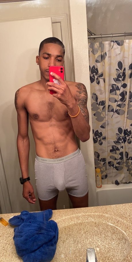 Tito Santana Nacktpornos auf OnlyFans