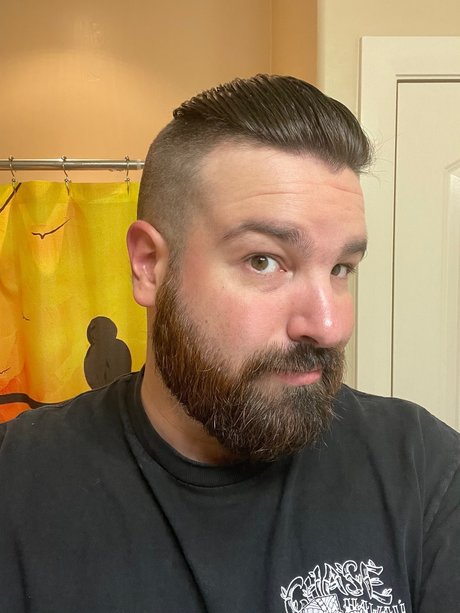 Mr Whispers Titten OnlyFans