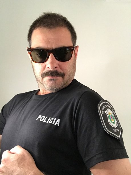 Daddy Moustache OnlyFans Bilder