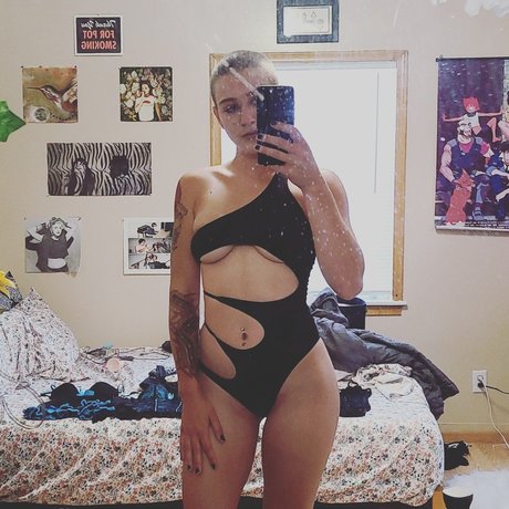 Buuberry Nackt auf OnlyFans