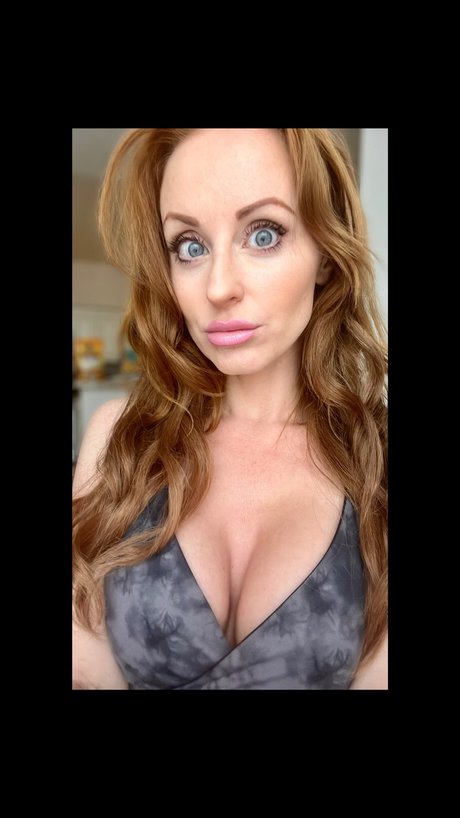 Tiny Dancer Bee OnlyFans Nacktfotos