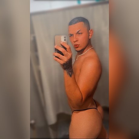 Tall boy_ Nacktbilder von OnlyFans