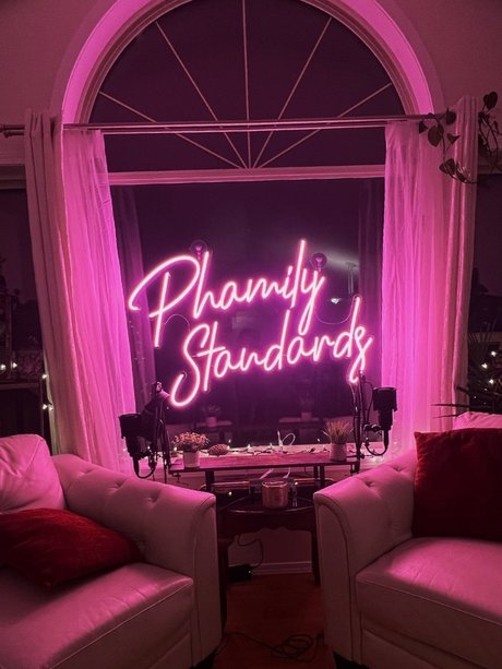 FREE Phamily Standards Mandi Cat Nackt Leaks OnlyFans