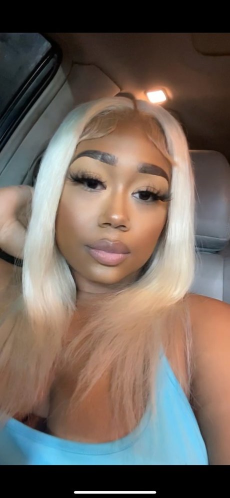 ConnieSuee OnlyFans geleakt.