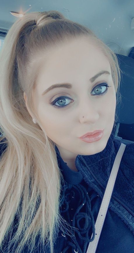 Michelle Jundi Strip OnlyFans