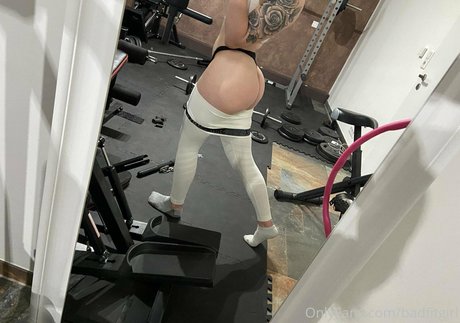 badfitgirl OnlyFans-Bilder