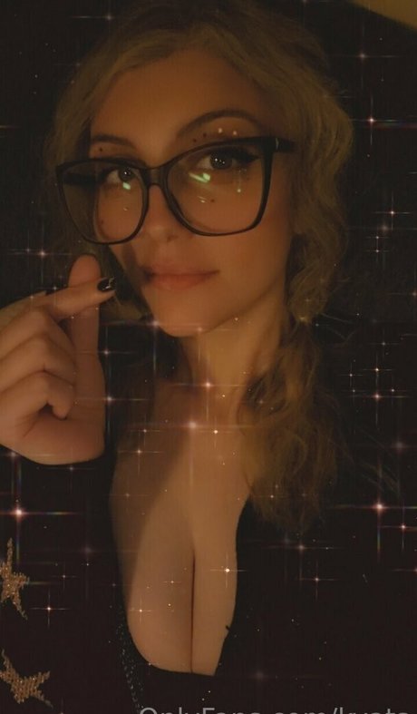 kyats Nacktbilder von OnlyFans geleakt