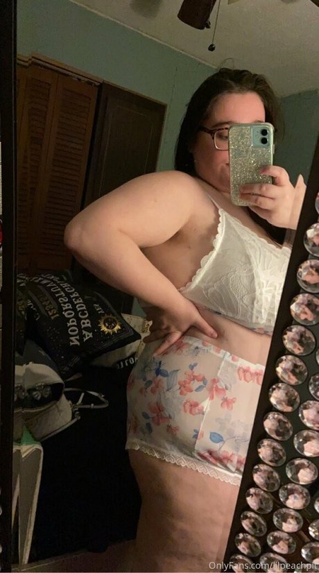 lilpeachpit Leaked OnlyFans Fotos