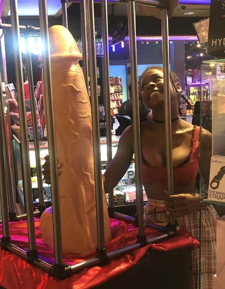 iwanthazelgrace OnlyFans Beiträge