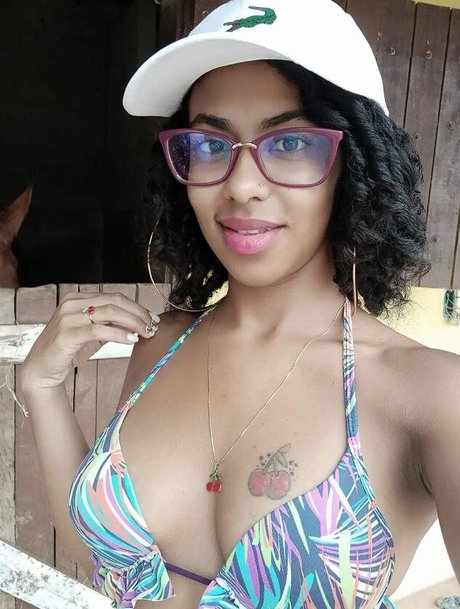 Cerejinha Petuziano OnlyFans Bilder