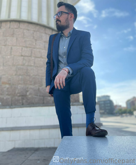 officepant OnlyFans Beiträge