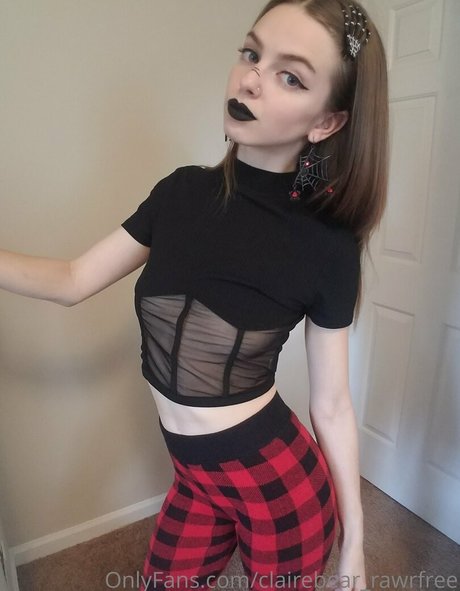 clairebear rawrfree OnlyFans Leak