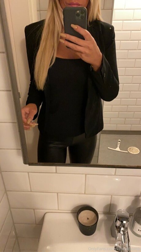blondibomb OnlyFans Nackt Leaks