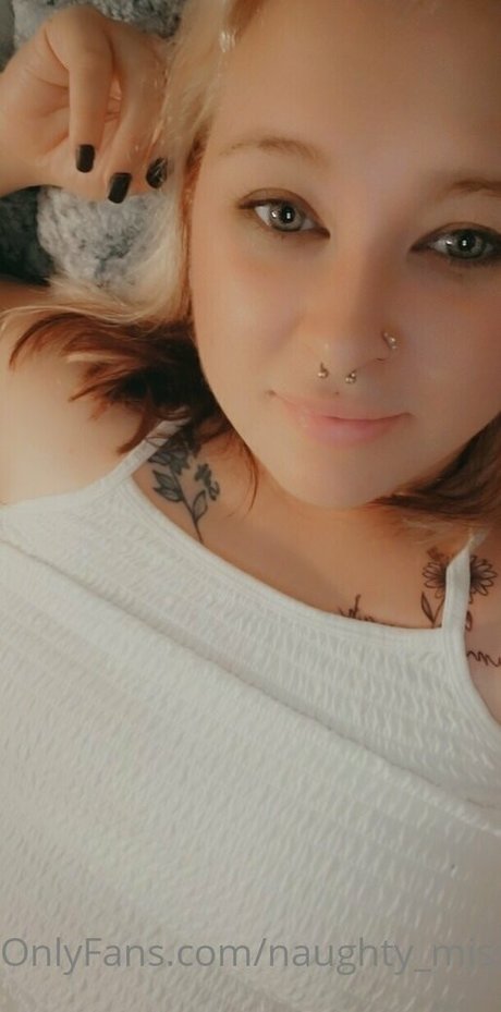 naughty miss96 Leaks von Nacktbildern auf OnlyFans