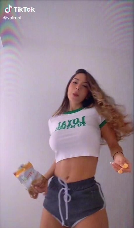 valrual OnlyFans-Bild