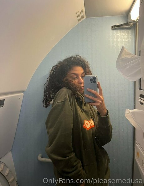 pleasemedusa Profilbild