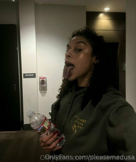 pleasemedusa Nacktbilder von OnlyFans