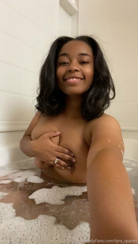 tyra spanks OnlyFans Sextape geleakt