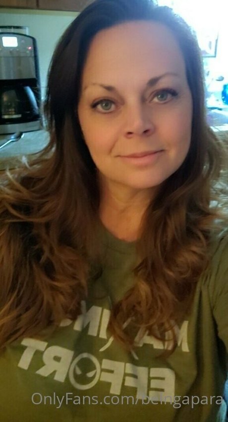 beingapara OnlyFans Star