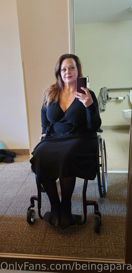 beingapara OnlyFans kostenlos