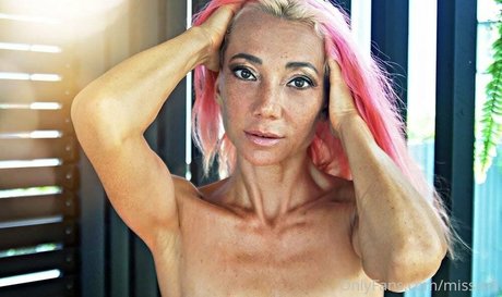 mommydivip OnlyFans explizite Inhalte