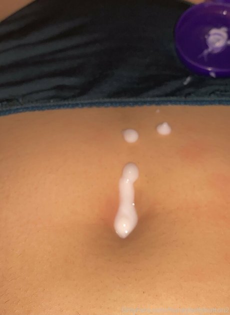 honeybellybutton2 OnlyFans Sex