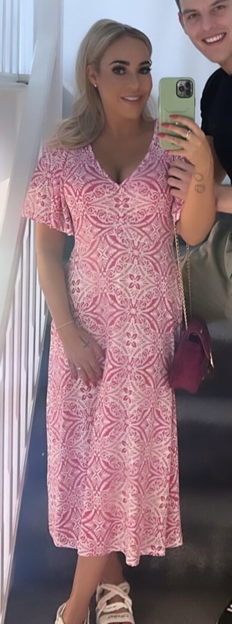 Stephanie Davis Leaks von Nacktbildern auf OnlyFans