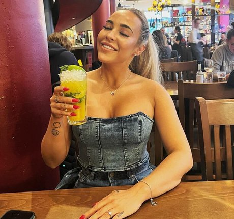 fette onlyfans Kunst XXX Vorschau