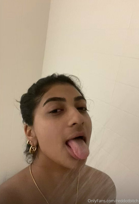 Reddotbitch Nacktpornos auf OnlyFans