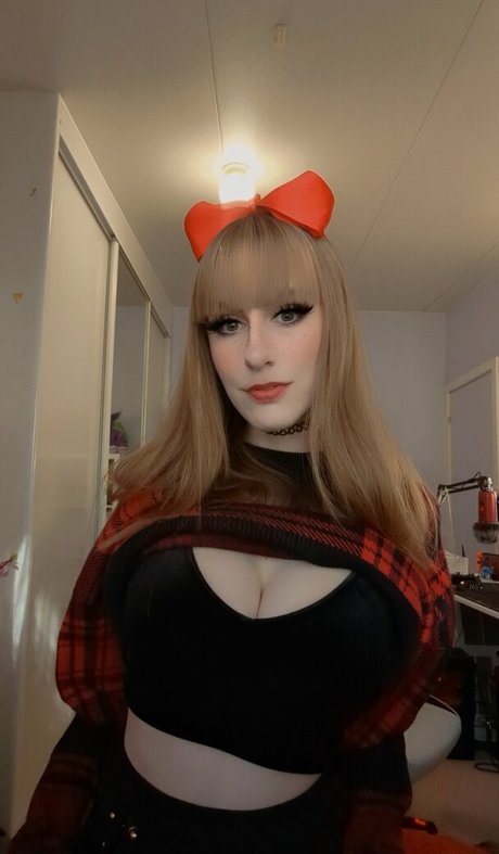 RaeRaeSenpai OnlyFans Leaj