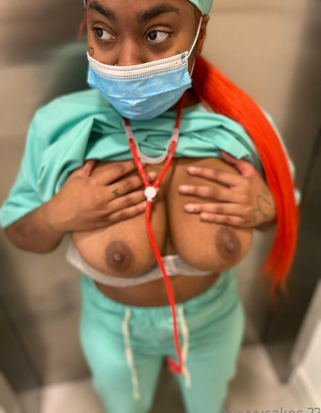 Nevvycakes OnlyFans Star