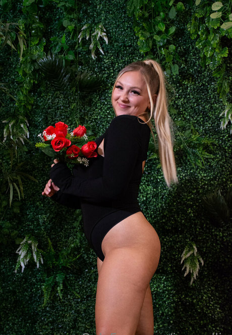 i am ellie OnlyFans Nacktbilder