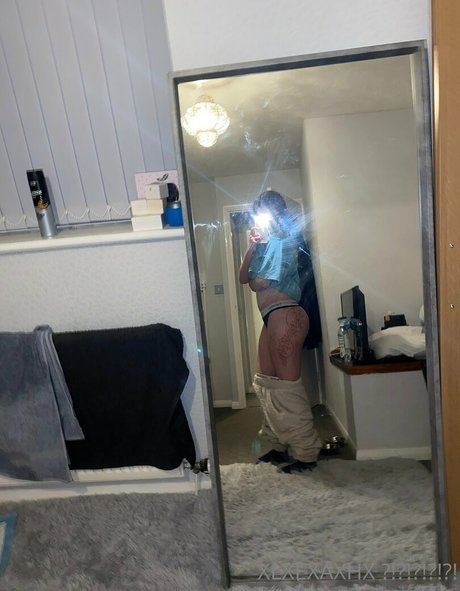 leahshorty Nacktpornos von OnlyFans geleakt