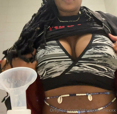 Jet Setting Jasmine Nacktbilder OnlyFans geleakt