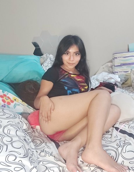 emilipetitefree OnlyFans geleakte Bilder