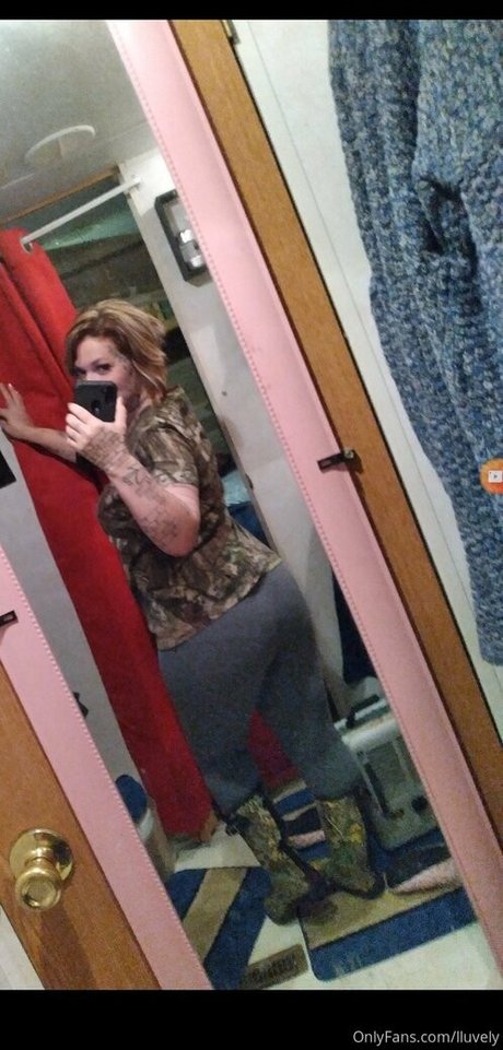 lluvely OnlyFans Bilder