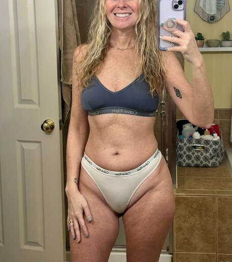 kenzie jo OnlyFans Inhalte