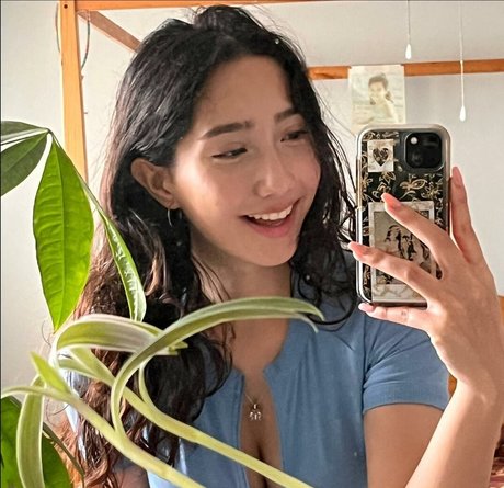 Sabrina Pezeshkian OnlyFans-Fotos