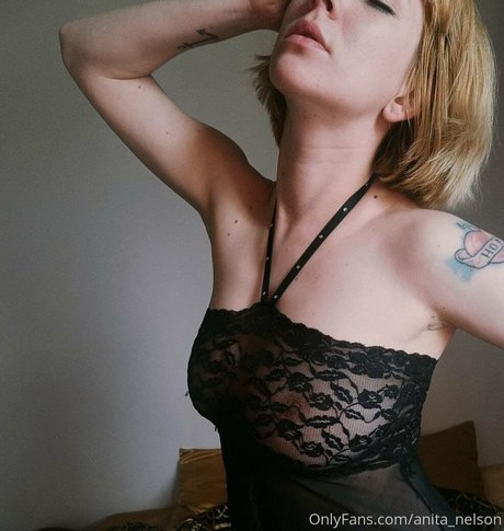 anitanelson OnlyFans Striptease