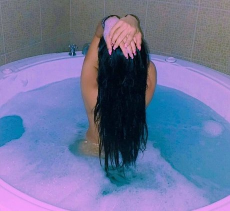 venus1842 NurlyFans-Brüste