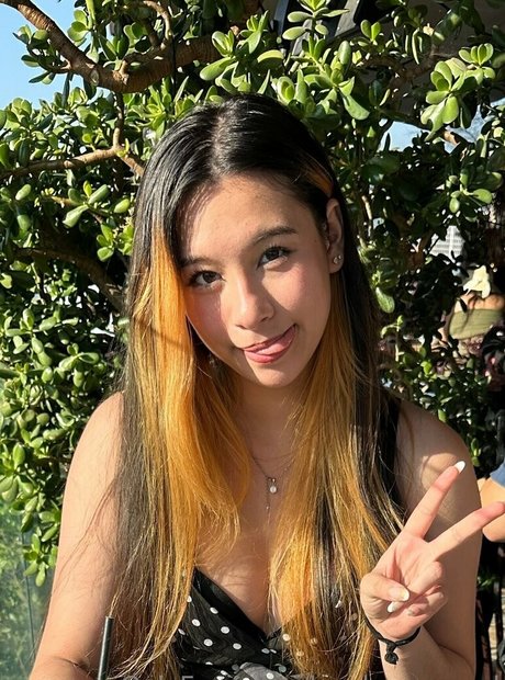 lewdgamermel Nackt Leaks OnlyFans