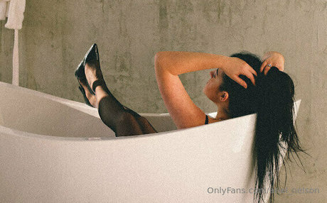 ariel nelson Leaks von Nacktbildern auf OnlyFans