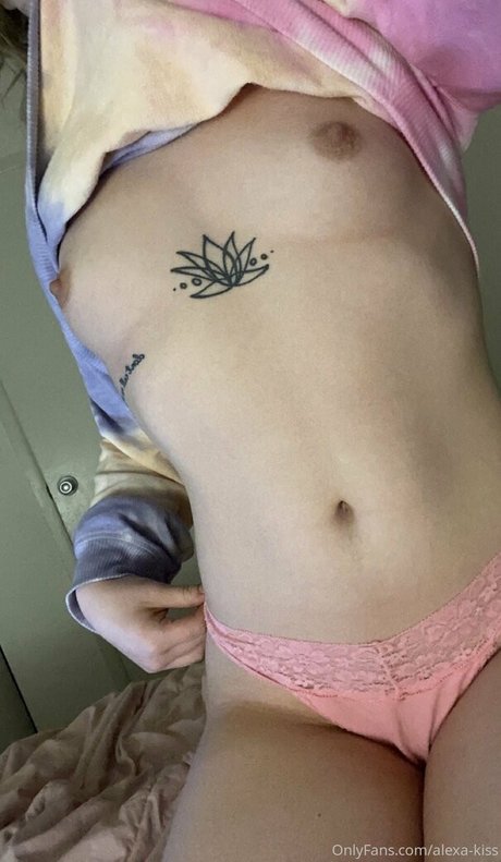 alexa kiss OnlyFans Pornografie