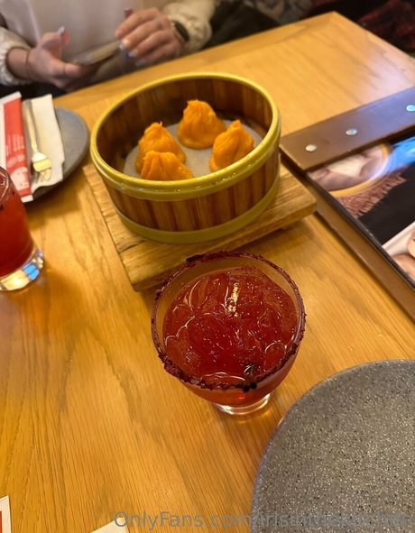 irisinthekitchen OnlyFans Inhalte