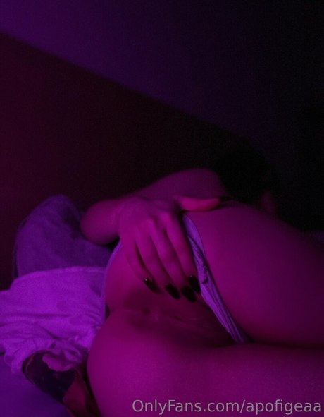 Apofigeaa OnlyFans Mega