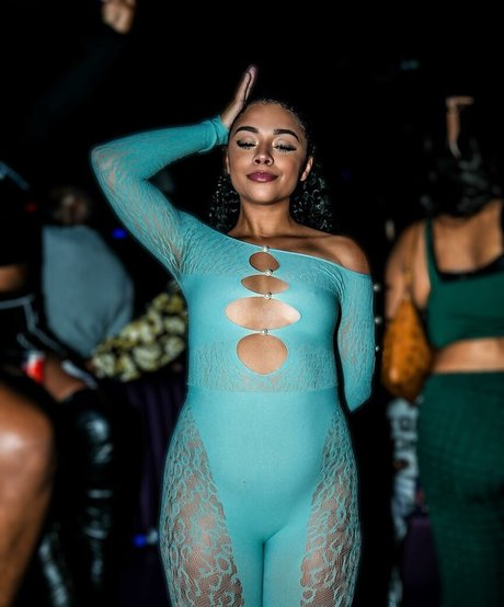 Alix Lapri Gratis OnlyFans Inhalte