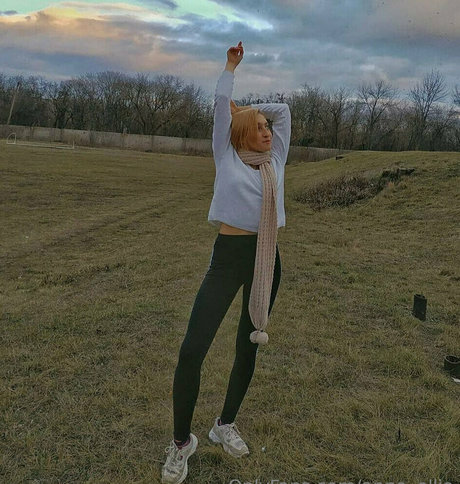 anna ellie OnlyFans Nacktbilder