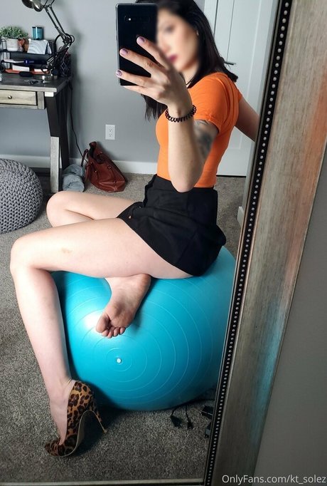 kt solez OnlyFans Leak