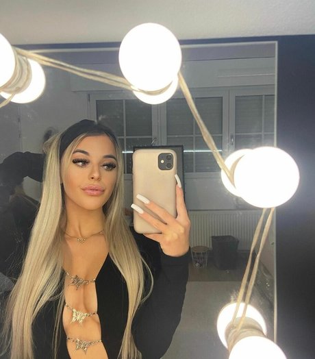 ellenofficial Nacktbilder geleakt OnlyFans Nacktporno