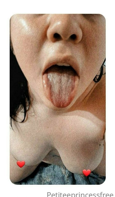 petiteeprincessfree OnlyFans Star